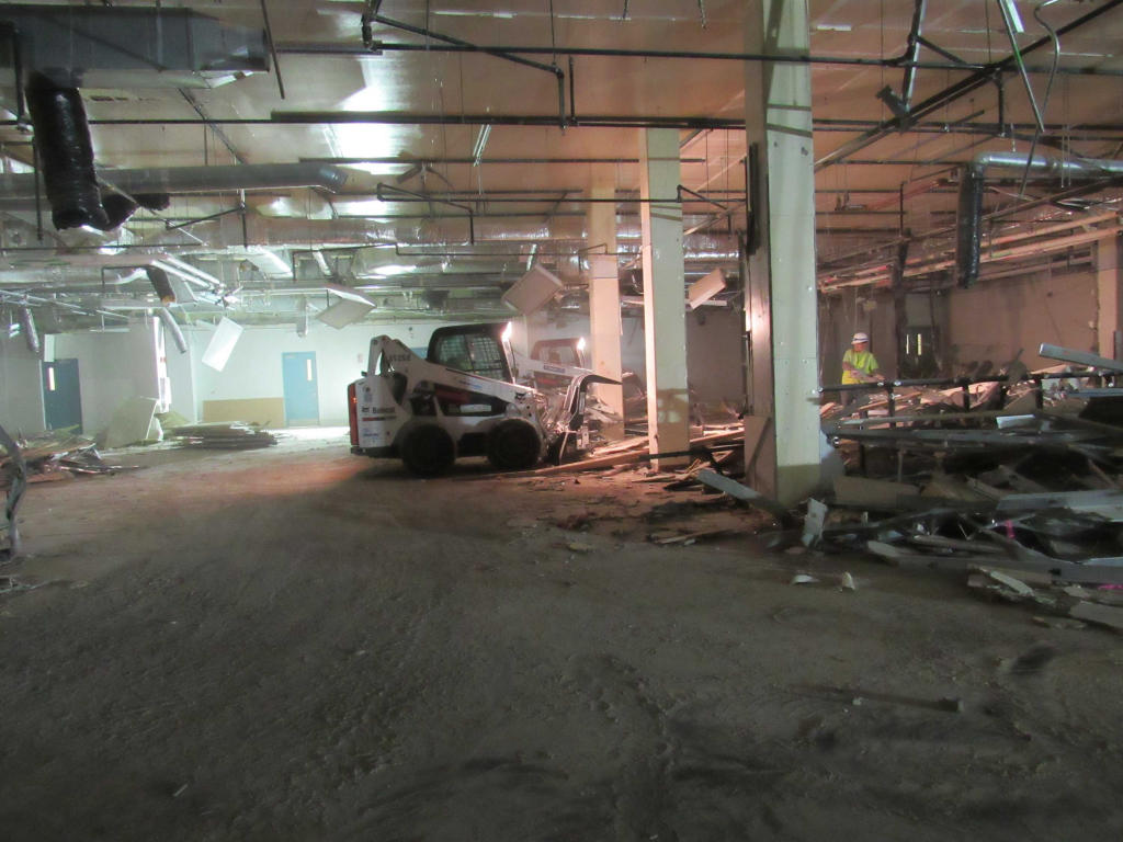 Expertos en demoliciones interiores: por qué elegir EcoServeis